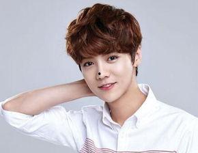 韩超八卦最新爆料,明星幕后惊人真相大曝光!  第3张 韩超八卦最新爆料,明星幕后惊人真相大曝光!  第3张