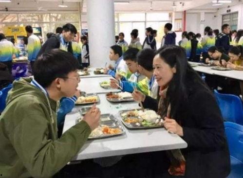 天津配餐事件爆料人视频,食品安全问题触目惊心  第2张 天津配餐事件爆料人视频,食品安全问题触目惊心  第2张